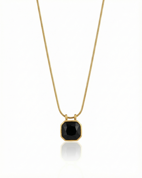 Ebon-Crystalline Quadrangular Necklace