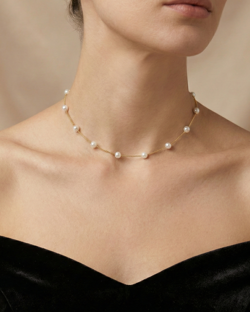 Lustrous Pearl Station Necklace