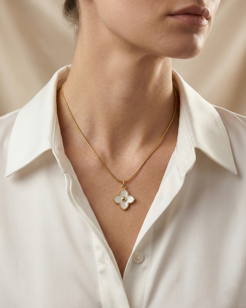 Nacreous-Vitreous Quadrifoil Necklace