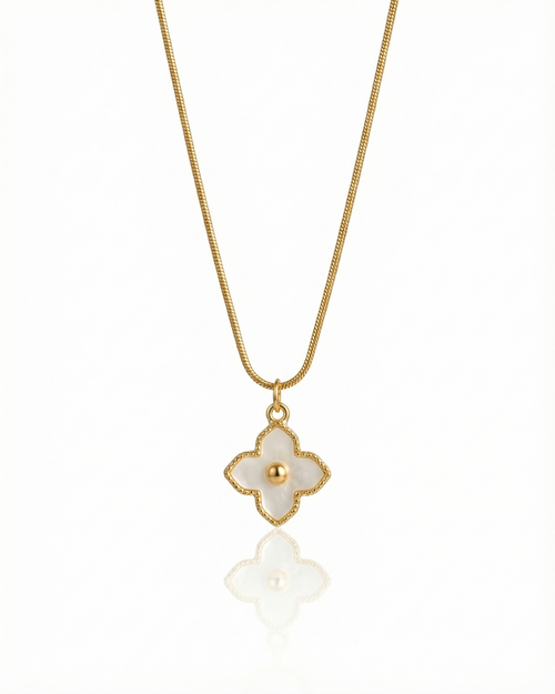 Nacreous-Vitreous Quadrifoil Necklace