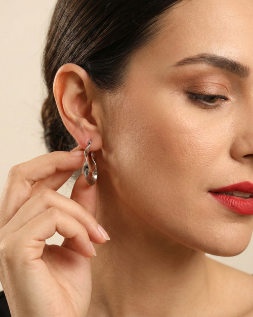 Argent Fluid Spiral Hoops